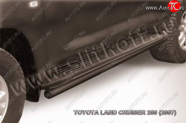 11 999 р. Защита штатного порога d57  Toyota Land Cruiser  200 (2007-2012) дорестайлинг (Цвет: серебристый)  с доставкой в г. Кемерово