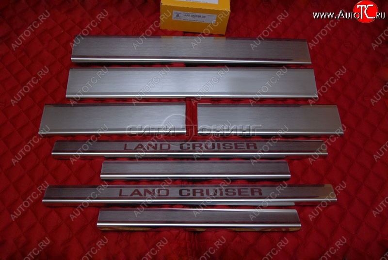 3 899 р. Накладки на внутренние пороги Alu-Frost Toyota Land Cruiser 200 дорестайлинг (2007-2012)  с доставкой в г. Кемерово