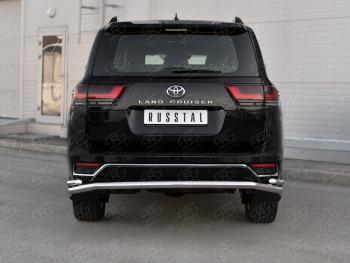 Защита заднего бампера (2 трубы Ø63 и 42 мм, нержавейка, 70TH ANNIVERSARY) SLITKOFF Toyota Land Cruiser  J300 (2021-2025) дорестайлинг (полированная нержавейка)