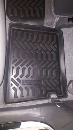 2 299 р. Коврики в салон Aileron 3D (правый руль)  Toyota Prius ( XW30,  Alfa лифтбек) (2009-2015) дорестайлинг, рестайлинг  с доставкой в г. Кемерово. Увеличить фотографию 7