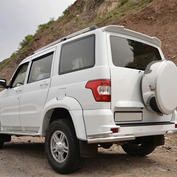 Непродувной Спойлер-козырёк RalexTuning V1 Уаз Патриот ( 3163 5 дв.,  Спорт,  3163 5-дв.) (2005-2025) дорестайлинг, 1-ый рестайлинг, 2-ой рестайлинг (Окрашенный)