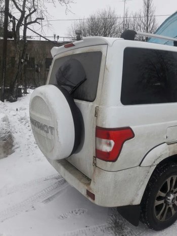 7 399 р. Непродувной спойлер-козырёк Ralex-Tuning V2 (со стоп сигналом)  Уаз Патриот ( 3163 5 дв.,  Спорт,  3163 5-дв.) (2005-2025) дорестайлинг, 1-ый рестайлинг, 2-ой рестайлинг (Окрашенный)  с доставкой в г. Кемерово. Увеличить фотографию 3