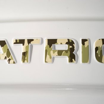 3 779 р. Колпак запасного колеса (R16-18) Автостайл  Уаз Патриот  3163 5 дв. (2005-2013) дорестайлинг (Цвет: Арктика/надпись не окрашивается)  с доставкой в г. Кемерово. Увеличить фотографию 3