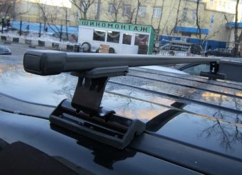 3 049 р. Багажник универсальный на крышу INTER С-15 (на крышу с винтовым соединением предусмотренным автопроизводителем) Toyota Yaris XP90 дорестайлинг, хэтчбэк 5 дв. (2005-2008) (Поперечины стальные (1400 мм, без обтекателя опор))  с доставкой в г. Кемерово. Увеличить фотографию 3