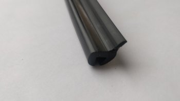 195 р. Универсальный уплотнитель FlexLine (жесткий профиль 8 mm U-LIP, 1 погонный метр) Toyota Yaris XP90 седан дорестайлинг (2006-2009)  с доставкой в г. Кемерово. Увеличить фотографию 1