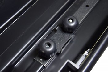 21 749 р. Автобокс PT GROUP(410л., 177х81х46, одностороннее открывание) Turino 1 черный Mercedes-Benz C-Class W204 дорестайлинг седан (2007-2011) (Черный)  с доставкой в г. Кемерово. Увеличить фотографию 6