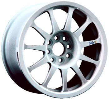 23 399 р. Кованый диск Slik Classic Sport L-1837S 7.0x15   (Серебристый светлый (S16))  с доставкой в г. Кемерово. Увеличить фотографию 1