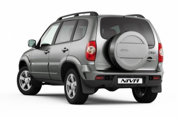 Чехол запасного колеса Bertone Chevrolet Niva 2123 рестайлинг (2009-2020) ()