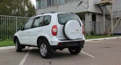 1 779 р. Чехол запасного колеса Chevrolet V3 Chevrolet Niva 2123 рестайлинг (2009-2020) (Окрашенный)  с доставкой в г. Кемерово. Увеличить фотографию 2