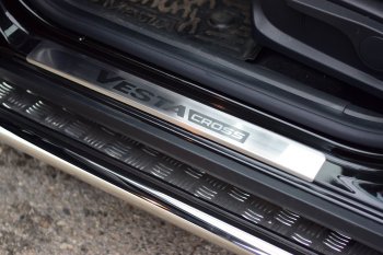 2 399 р. Пороги накладки в проем дверей Cross Petroil Tuning  Лада Веста  SW 2181 (2017-2025) универсал дорестайлинг, универсал рестайлинг (Нержавейка)  с доставкой в г. Кемерово. Увеличить фотографию 2