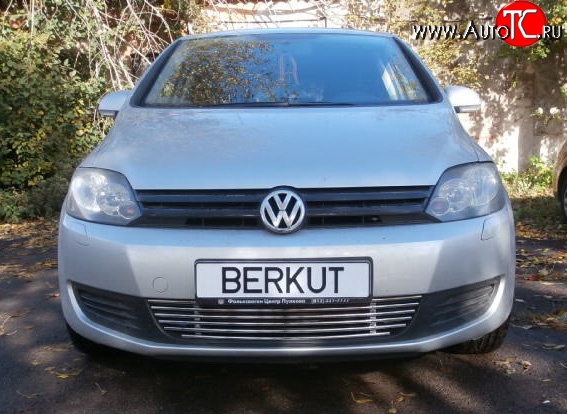 4 999 р. Декоративная вставка воздухозаборника Plus Berkut Volkswagen Golf 6 хэтчбэк 5 дв. (2008-2014)  с доставкой в г. Кемерово