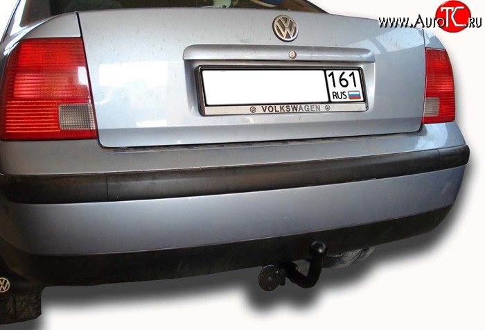 7 999 р. Фаркоп Лидер Плюс Volkswagen Passat B5.5 универсал рестайлинг (2000-2005) (Без электропакета)  с доставкой в г. Кемерово