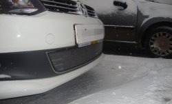 2 189 р. Сетка на бампер Russtal (хром) Volkswagen Polo 5 седан дорестайлинг (2009-2015)  с доставкой в г. Кемерово. Увеличить фотографию 2