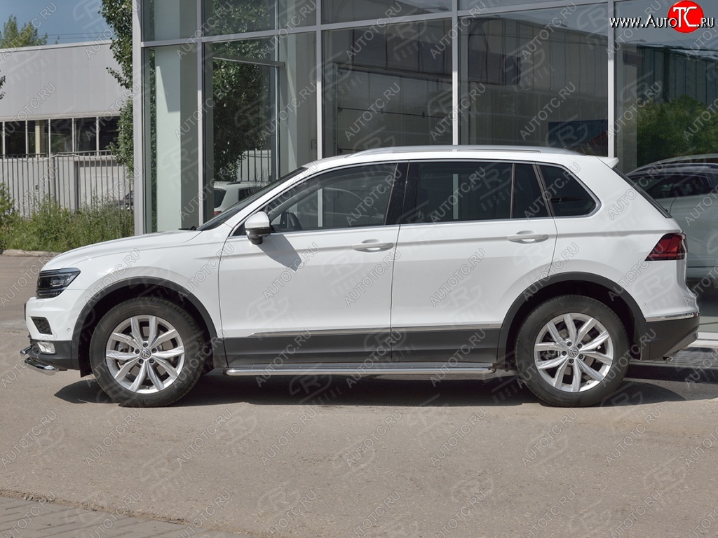 35 549 р. Порожки для ног (труба Ø42) SLITKOFF  Volkswagen Tiguan  Mk2 (2016-2020) дорестайлинг (лист - нержавейка, профиль - нержавейка)  с доставкой в г. Кемерово