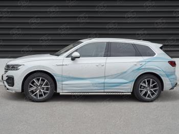 19 399 р. Защита порогов (Ø120х60 мм с проступью, нержавейка) Russtal Volkswagen Touareg CR (2018-2025)  с доставкой в г. Кемерово. Увеличить фотографию 3